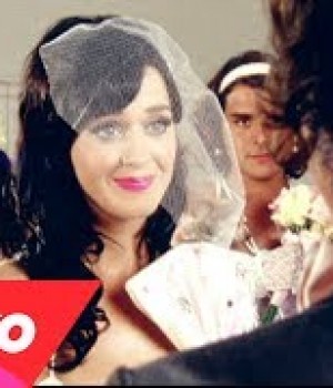 Katy Perry – Hot N Cold