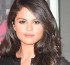 Selena goes nude on album cover