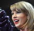 Tay ‘shakes it off’ with young fan