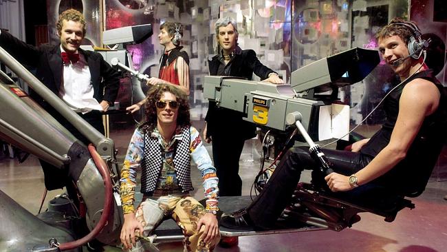 Skyhooks (L-R): Freddie Strauks, Red Symons (back), Bob 'Bongo' Starkie, Greg Macainsh, Shirley Strachan.