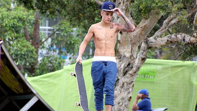 Justin Bieber skateboarding in Sydney. Picture: Keith Green