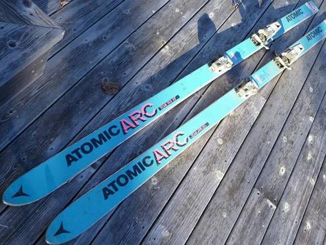 Sporty...The seller is offering these skiis, which he says belonged to Cobain, for $ 800.