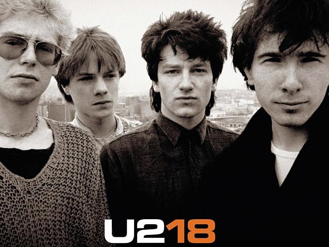 Cover of CD U2 18 Singles - music albums groups Nov 2006
