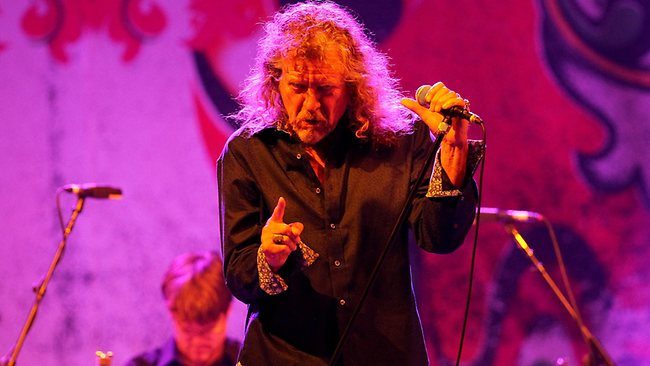 Robert Plant rocks on