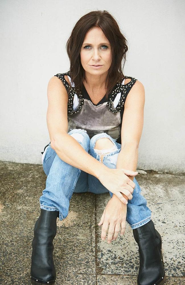 Supplied Entertainment kasey chambers