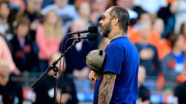 Aaron Lewis mauls the national anthem. I was saying Boo-urns. Picture: AFP