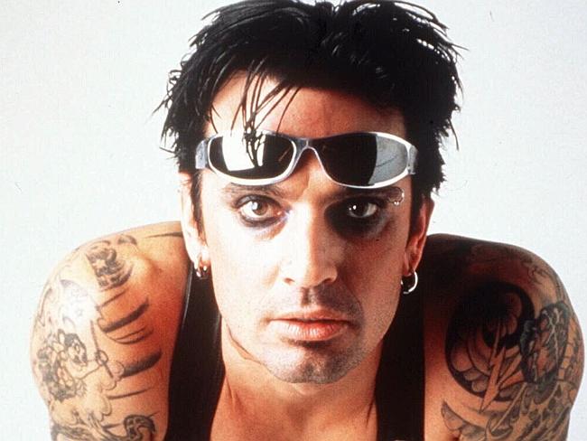 No lies ... Tommy Lee says Motley Crue will not lie to fans about its farewell date. Pict