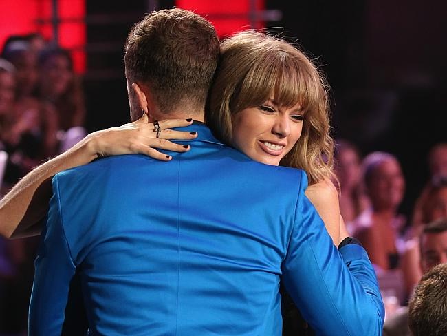 Taylor and Justin had a moment at the iHeartRadio Awards.