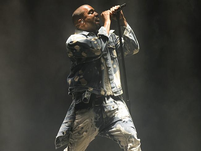 Kanye left some fans feeling less than impressed with his Glastonbury performance.