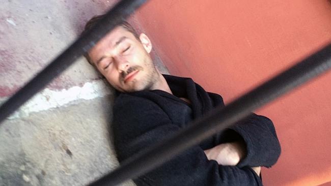 Finally, he bunks down for a nap until help arrives. Picture: Diimex